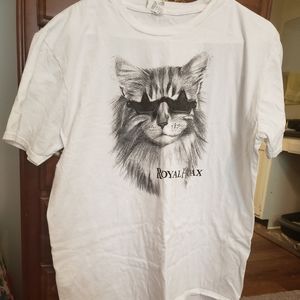 Royal Hoax Cat T-Shirt. Size XL.